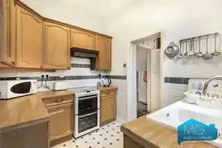 4 Ashurst Road, photo 3