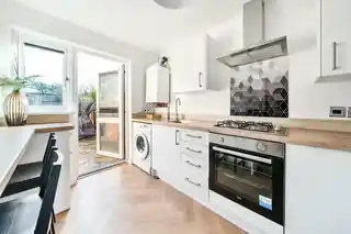 4 Barfreston Way, photo 4
