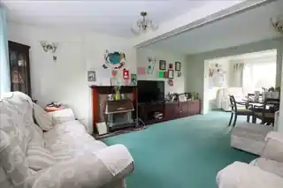 4 Barnfield Close, photo 3