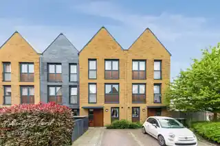 4 Boyd Way, photo 3
