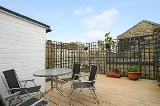 4 Braganza Street, photo 3