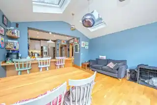 4 Buckingham Road, photo 3