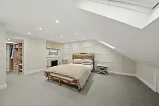 4 Burghley Road, photo 2