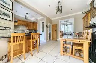 4 Chimes Avenue, photo 4