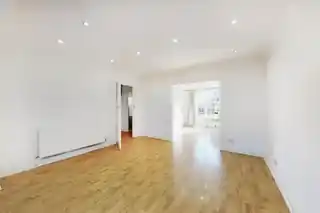 4 Cornwood Close, photo 3