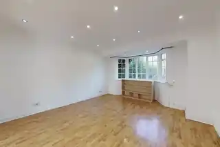 4 Cornwood Close, photo 2