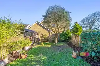 4 Coverdale Road, photo 4
