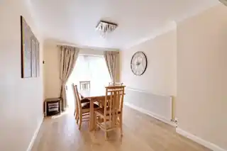 4 Danyon Close, photo 4