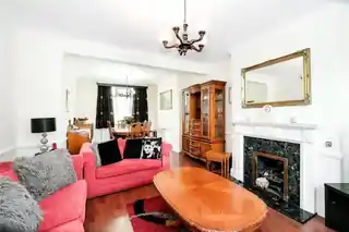 4 Dawlish Drive, photo 2