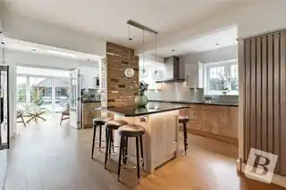 4 Dorian Road, photo 2