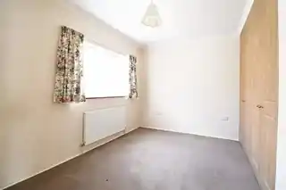4 Erith Road, photo 2