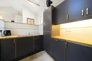 4 Ernshaw Place, photo 4