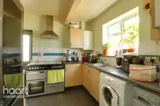 4 Faraday Road, photo 3