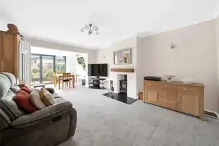4 Foresters Crescent, photo 4
