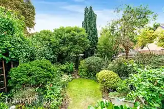 4 Gloster Road, photo 2