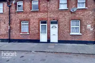4 Goodhall Street, photo 2