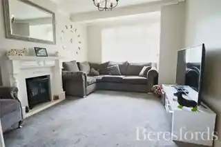4 Guysfield Drive, photo 4