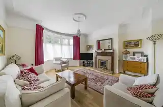 4 Highfield Road, photo 2