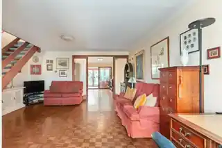 4 Hillview, photo 3