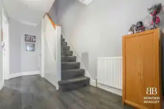 4 Hollybush Close, photo 3