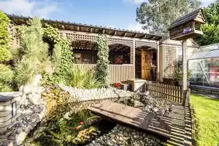 4 Jerningham Avenue, photo 3