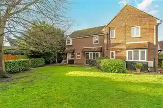 4 Jonquil Gardens, photo 2