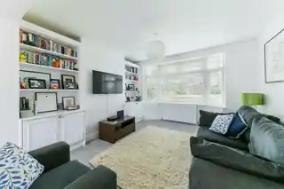 4 Kingsdown Road, photo 2