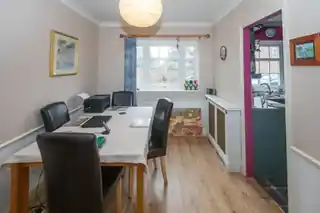 4 Little Orchard Close, photo 4