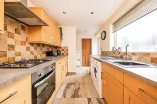 4 Lyndon Road, photo 2
