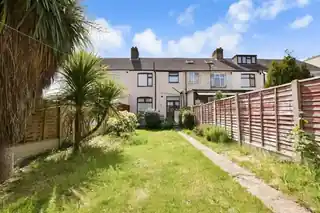 4 Manbrough Avenue, photo 2