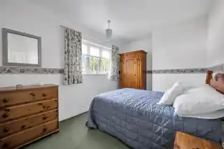 4 Martin Bowes Road, photo 4