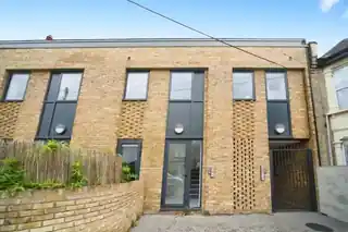 4 Miller Mews, photo 2