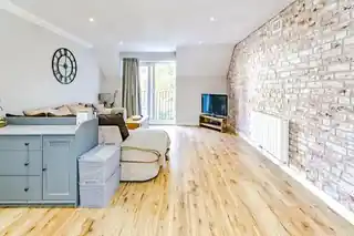 4 Oakdene Mews, photo 3