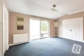 4 Oaklands Avenue, photo 4