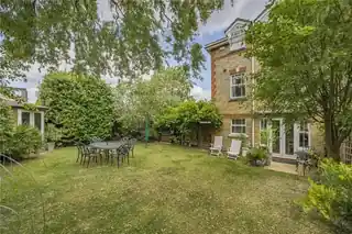 4 Offley Place, photo 2