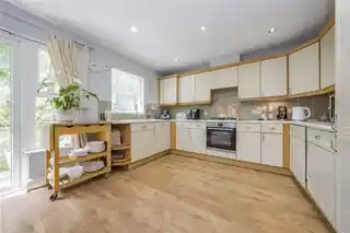 4 Offley Place, photo 4
