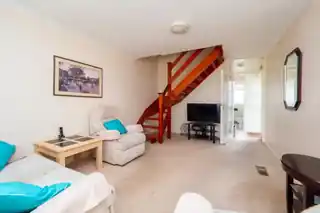 4 Penshurst Way, photo 3