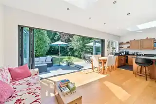 4 Pine Gardens, photo 2