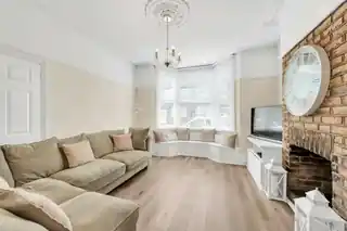 4 Queens Road, photo 3