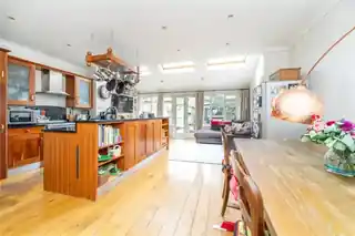 4 Riverview Gardens, photo 4