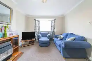 4 Russell Road, photo 2