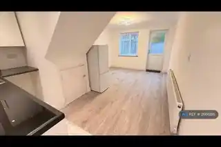 4 Sharpness Close, photo 3