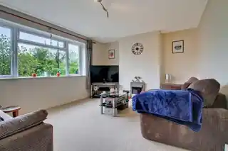 4, Sheppards Court, Horsenden Lane North, photo 2