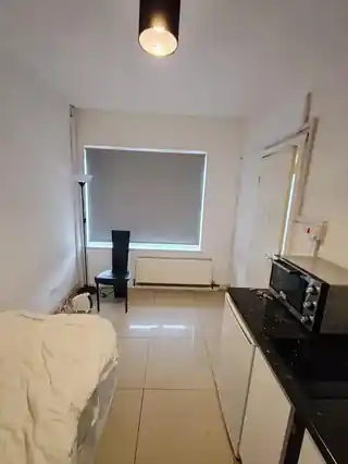 4 Southwood Drive, photo 3