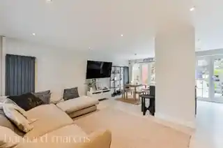 4 St Marys Close, photo 4