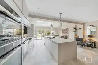 4 Stewart Avenue, photo 4