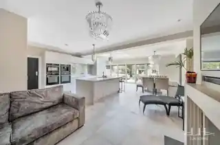 4 Stewart Avenue, photo 3