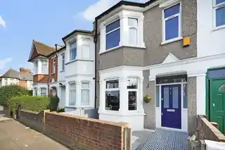 4 Stirling Road, photo 3