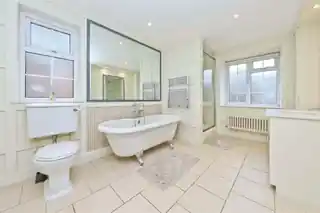 4 Swakeleys Drive, photo 4