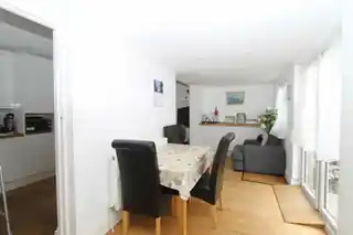 4 Trafalgar Avenue, photo 4